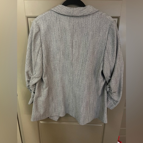 H&M women’s marked tweed shawl collar ruched sleeve blazer new with tags - Picture 3 of 8